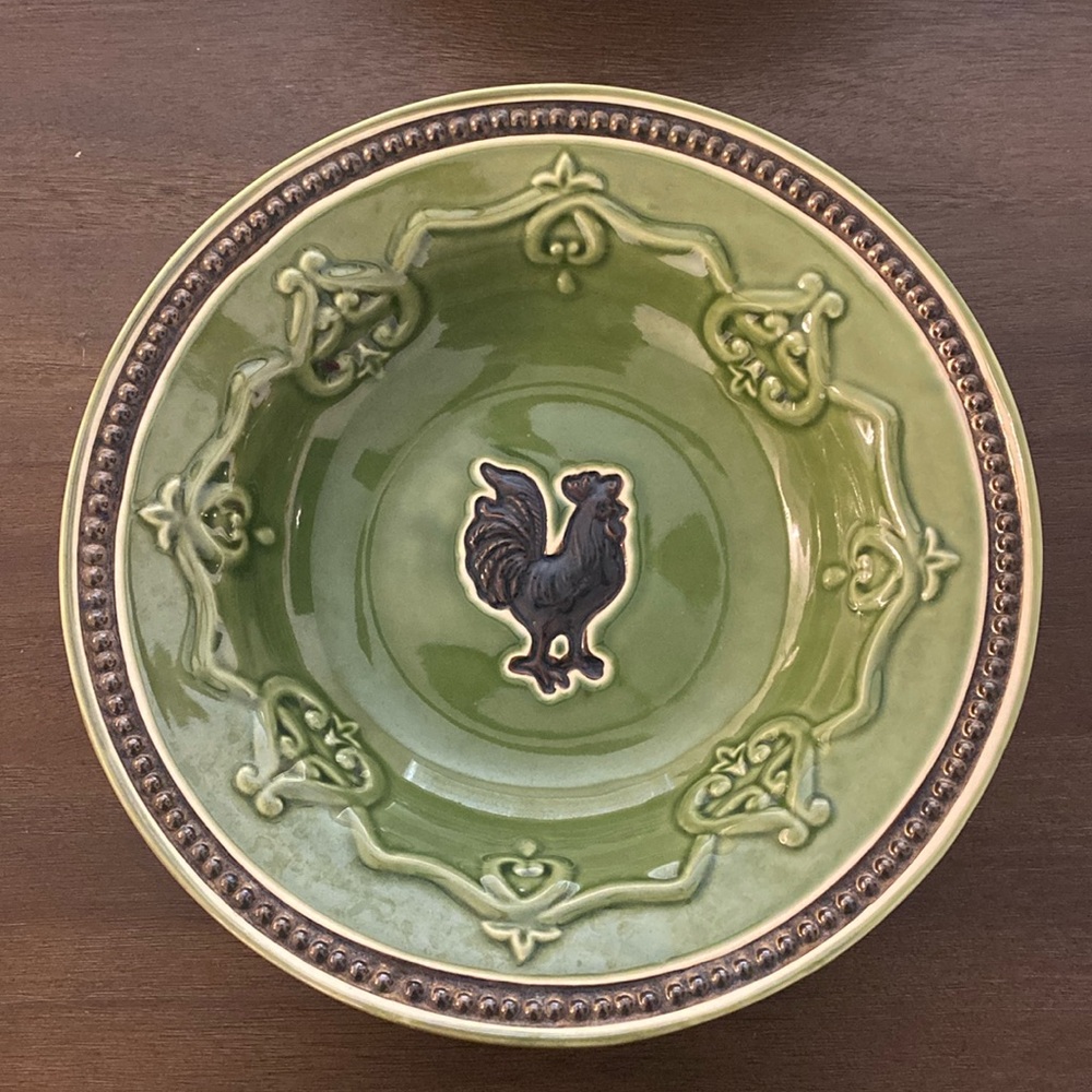 (2) 9.75” Cracker Barrel Elegant Rooster Rim Soup Bowls (crazing)
